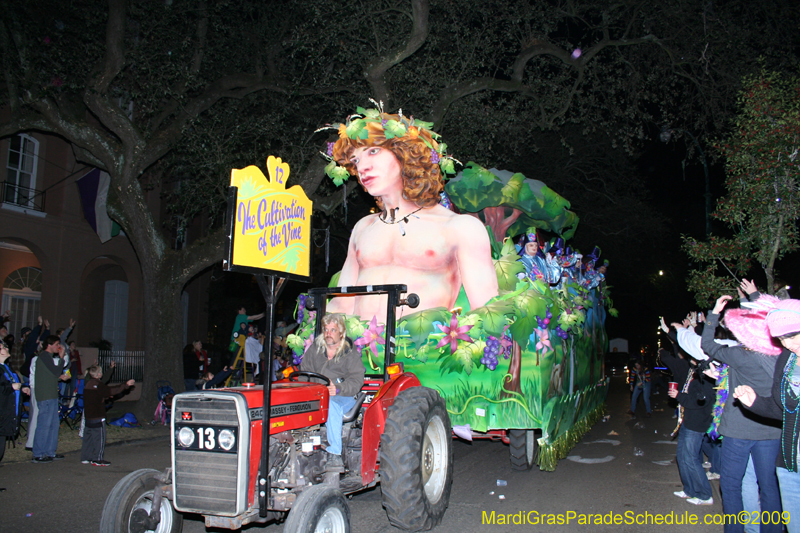 2009-Krewe-of-Hermes-presents-Dionysus-and-his-Retinue-Mardi-Gras-New-Orleans-0217