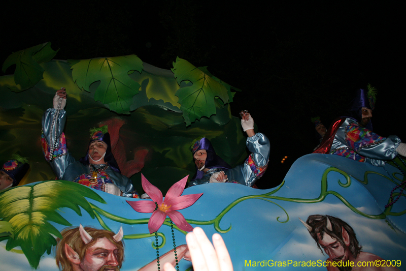 2009-Krewe-of-Hermes-presents-Dionysus-and-his-Retinue-Mardi-Gras-New-Orleans-0222