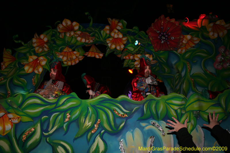 2009-Krewe-of-Hermes-presents-Dionysus-and-his-Retinue-Mardi-Gras-New-Orleans-0250