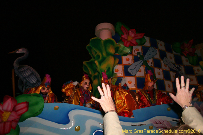 Krewe-of-Hermes-2010-Mardi-Gras-New-Orleans-6043