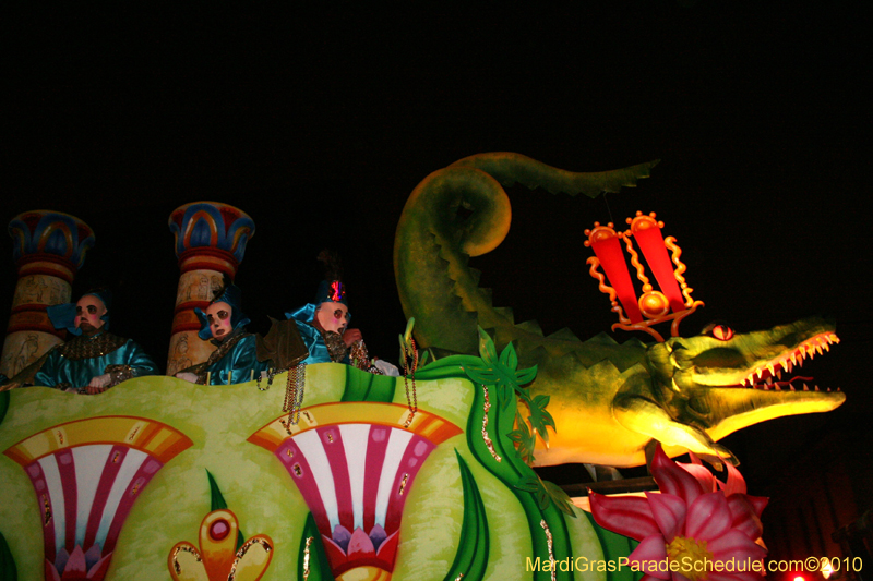 Krewe-of-Hermes-2010-Mardi-Gras-New-Orleans-6046