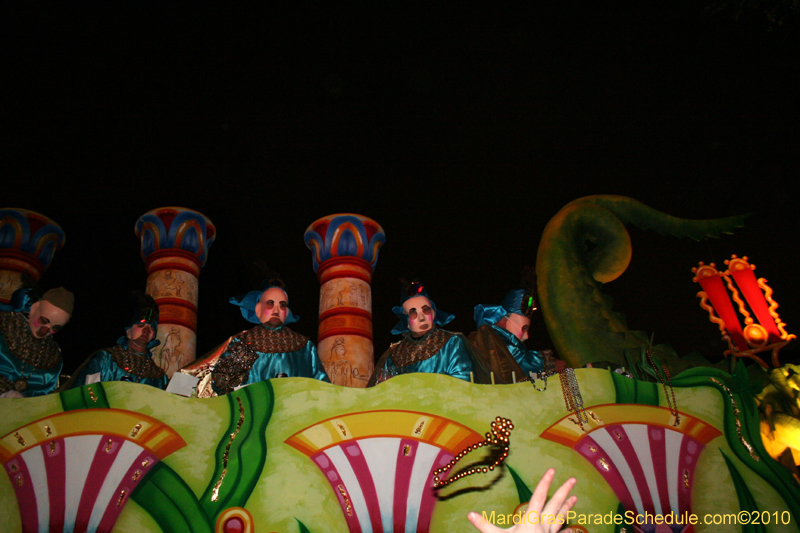 Krewe-of-Hermes-2010-Mardi-Gras-New-Orleans-6047