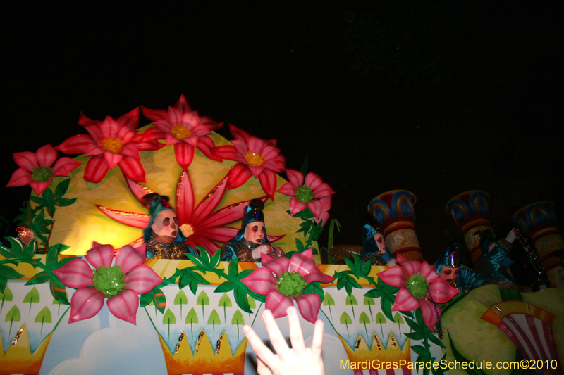 Krewe-of-Hermes-2010-Mardi-Gras-New-Orleans-6051