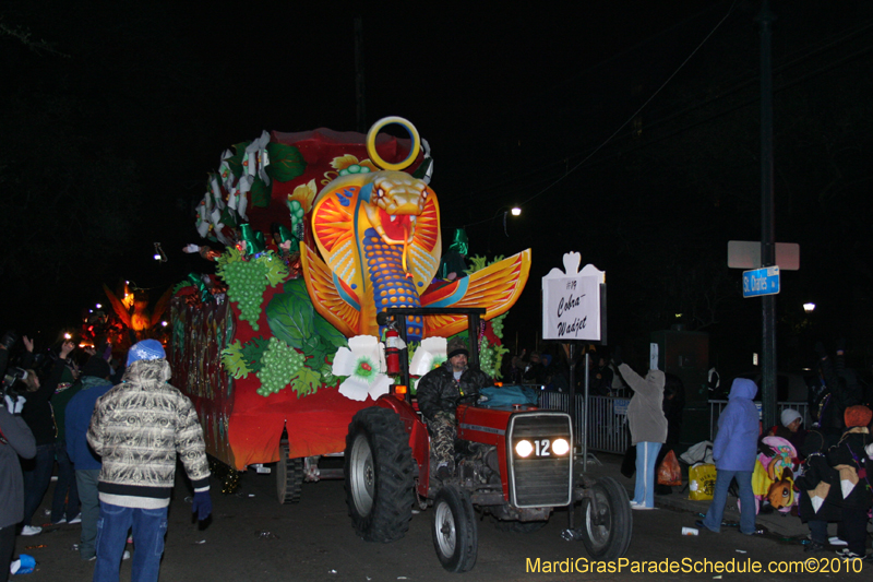 Krewe-of-Hermes-2010-Mardi-Gras-New-Orleans-6092