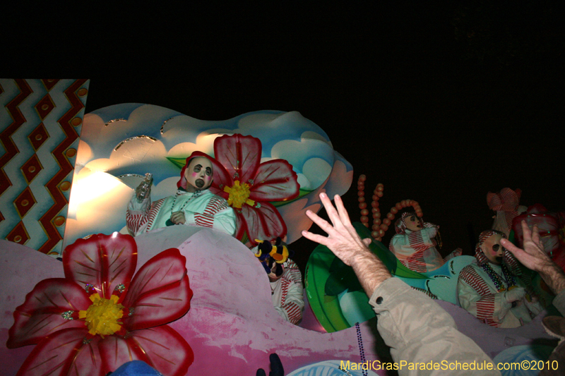 Krewe-of-Hermes-2010-Mardi-Gras-New-Orleans-6109