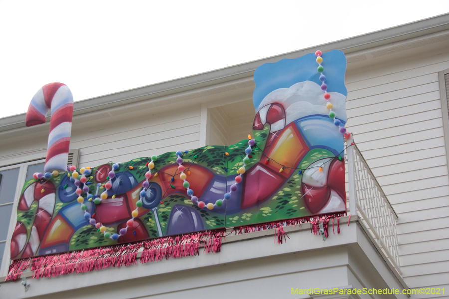 Krewe-of-House-Floats-02653-Audubon-Riverside-2021