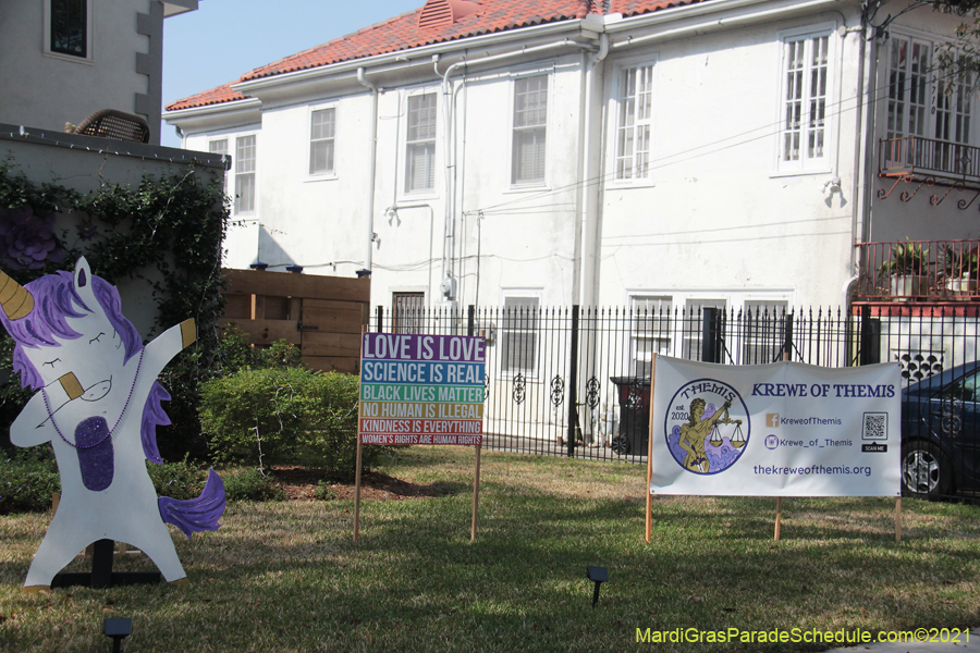 Krewe-of-House-Floats-03477-Broadmore-Fontainebleau-2021