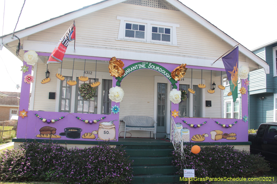 Krewe-of-House-Floats-03488-Broadmore-Fontainebleau-2021