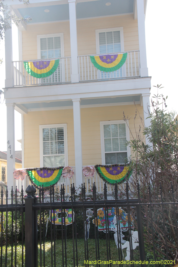 Krewe-of-House-Floats-03497-Broadmore-Fontainebleau-2021