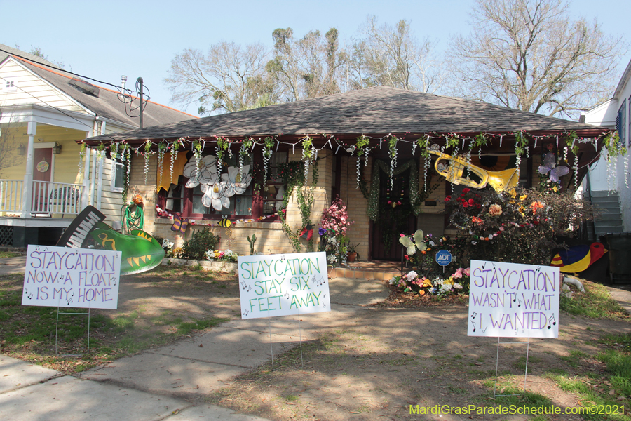 Krewe-of-House-Floats-03515-Broadmore-Fontainebleau-2021