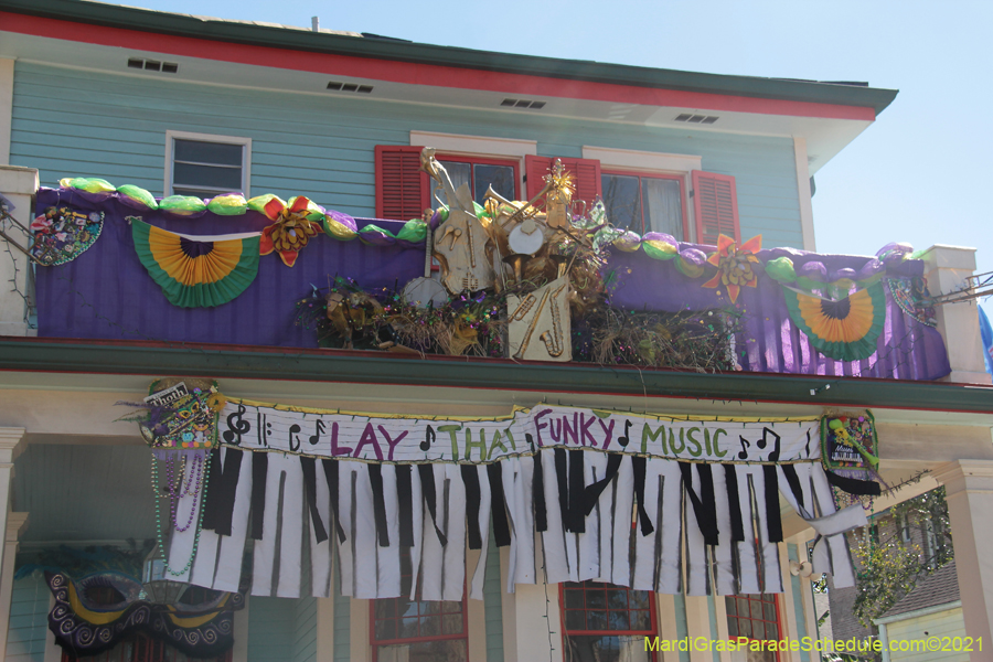 Krewe-of-House-Floats-03667-Carrollton-Hollygrove-2021