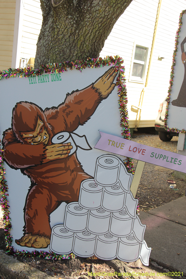 Krewe-of-House-Floats-03689-Carrollton-Hollygrove-2021