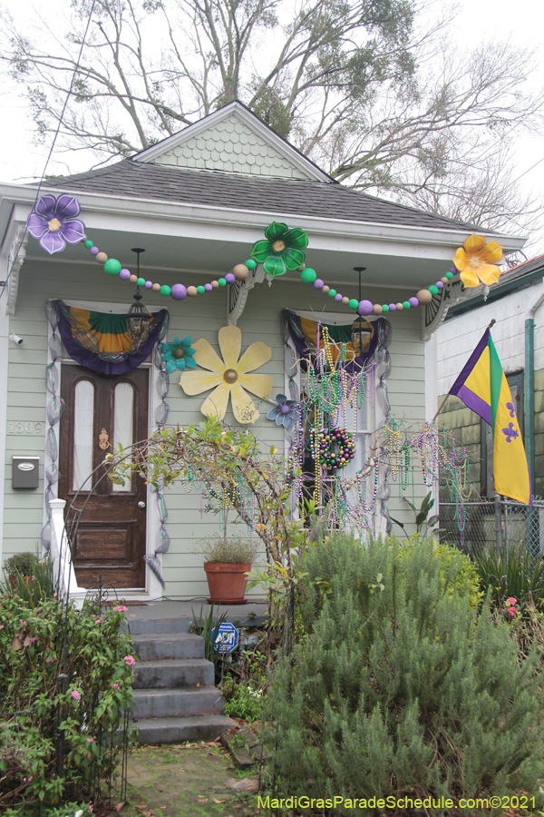 Krewe-of-House-Floats-03717-Carrollton-Hollygrove-2021