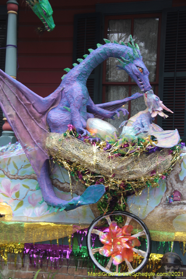 Krewe-of-House-Floats-03742-Carrollton-Hollygrove-2021