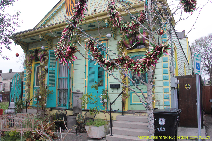 Krewe-of-House-Floats-03261-Fairgrounds-Bayou-St-John-2021