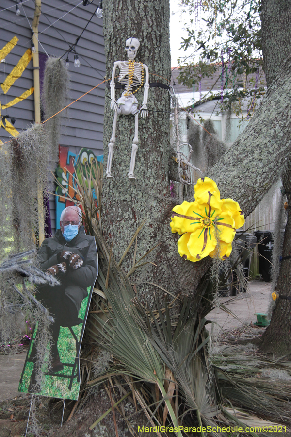 Krewe-of-House-Floats-03277-Fairgrounds-Bayou-St-John-2021