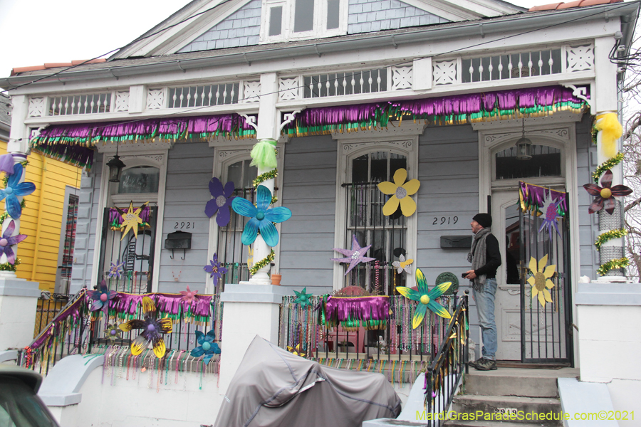 Krewe-of-House-Floats-03278-Fairgrounds-Bayou-St-John-2021