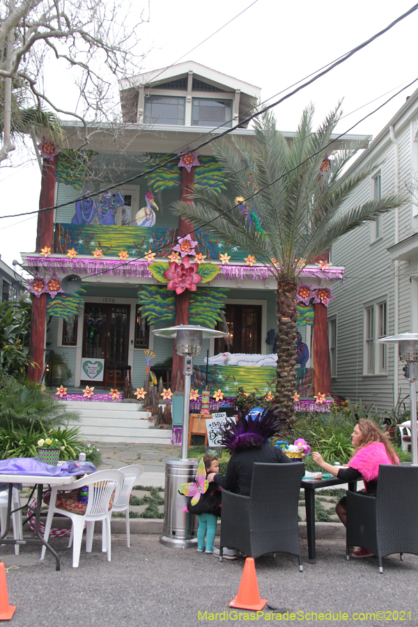 Krewe-of-House-Floats-03279-Fairgrounds-Bayou-St-John-2021