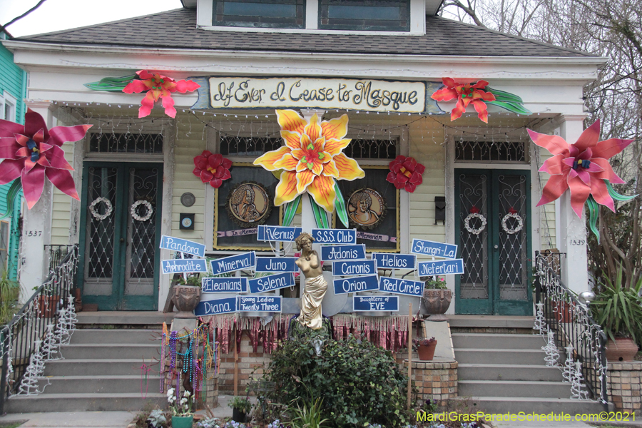 Krewe-of-House-Floats-03290-Fairgrounds-Bayou-St-John-2021