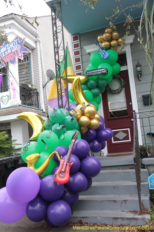 Krewe-of-House-Floats-03306-Fairgrounds-Bayou-St-John-2021