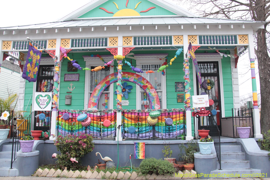 Krewe-of-House-Floats-03314-Fairgrounds-Bayou-St-John-2021