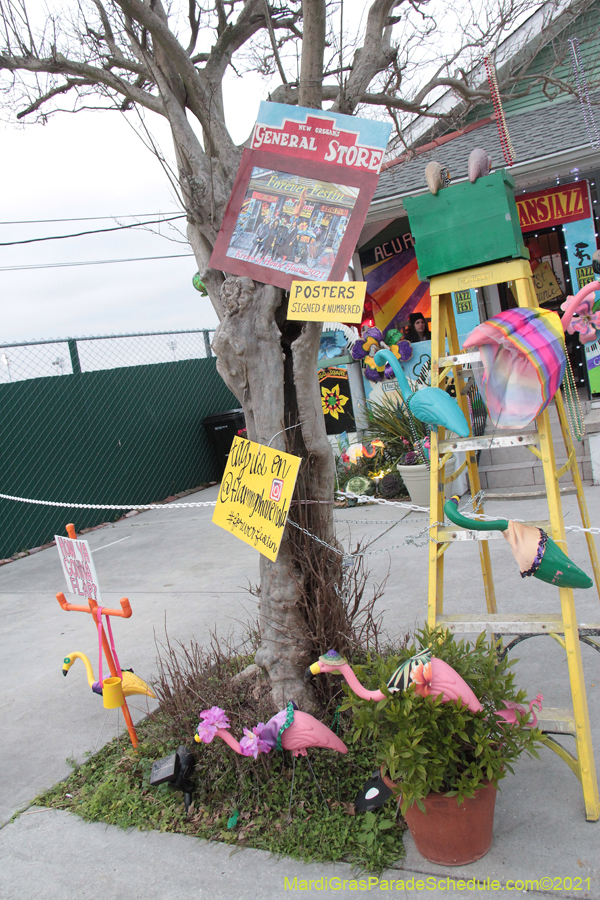 Krewe-of-House-Floats-03334-Fairgrounds-Bayou-St-John-2021