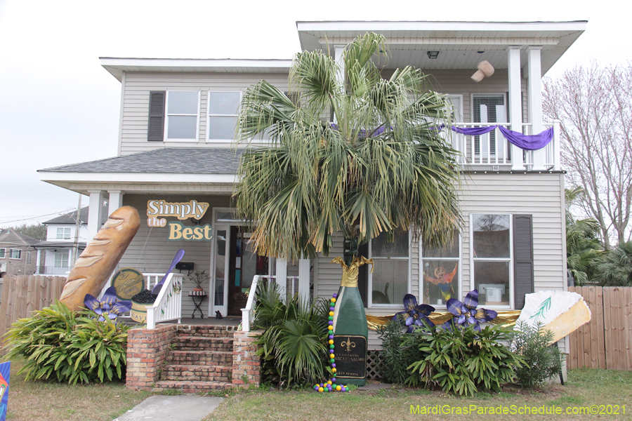 Krewe-of-House-Floats-03902-Lakeview-Lakeshore-WestEnd-2021