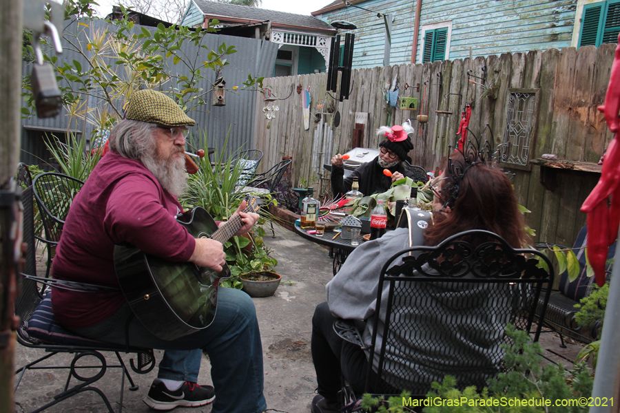 Krewe-of-House-Floats-02541-Marigny-Bywater-2021