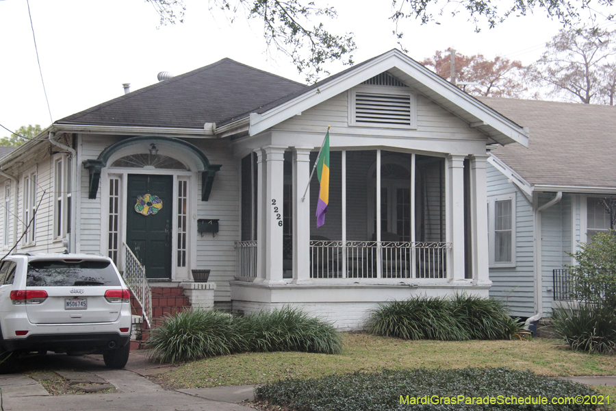 Krewe-of-House-Floats-01451-University-Uptown-2021