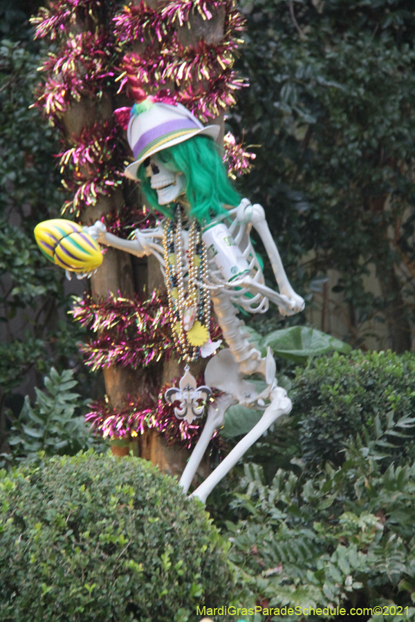 Krewe-of-House-Floats-01492-University-Uptown-2021