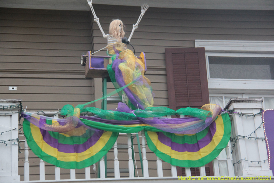 Krewe-of-House-Floats-01497-University-Uptown-2021