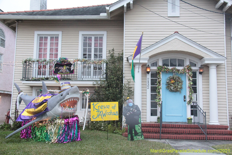 Krewe-of-House-Floats-01517-University-Uptown-2021