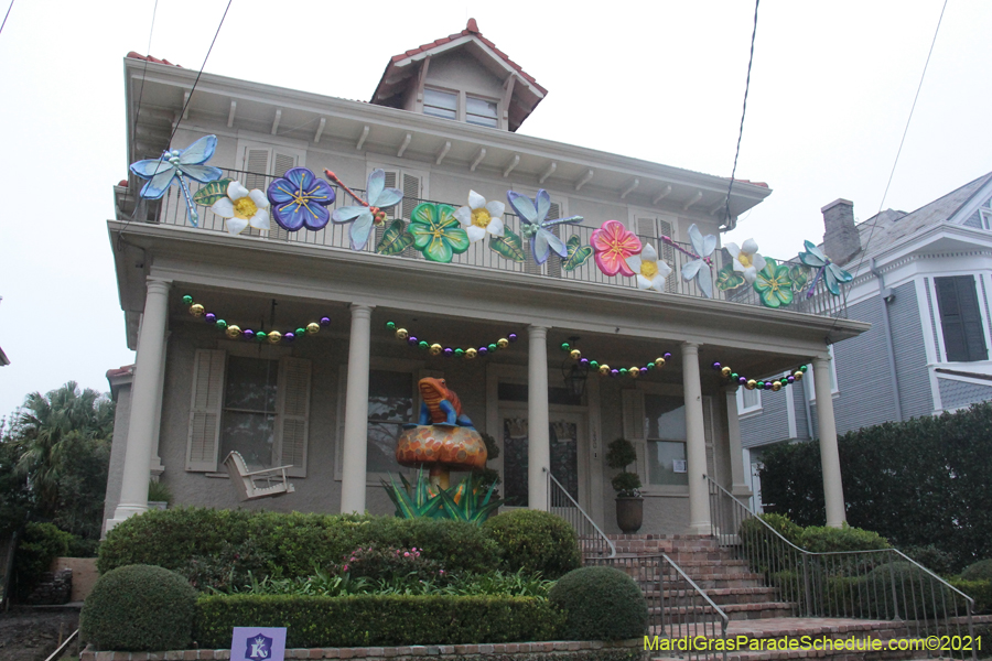 Krewe-of-House-Floats-01520-University-Uptown-2021