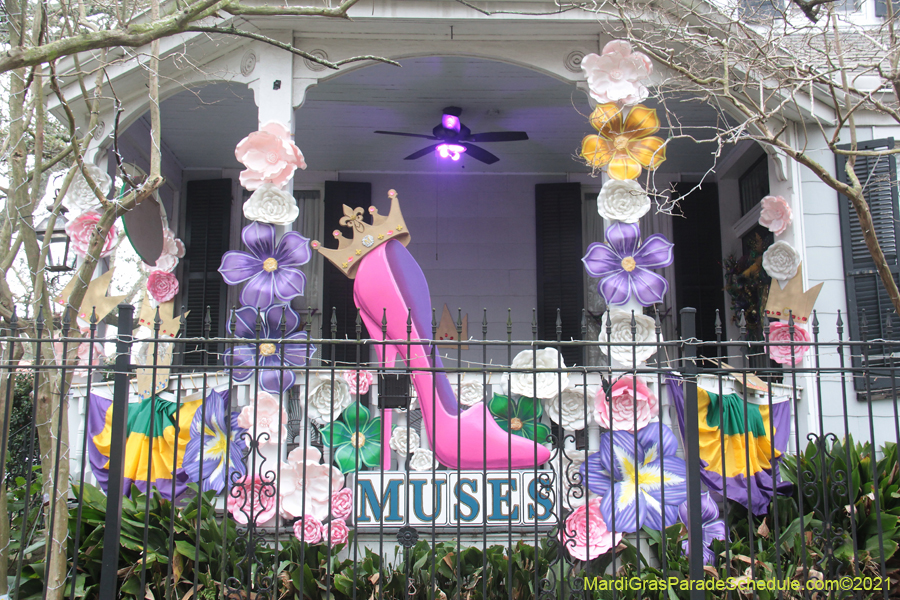 Krewe-of-House-Floats-02155-Uptown-2021