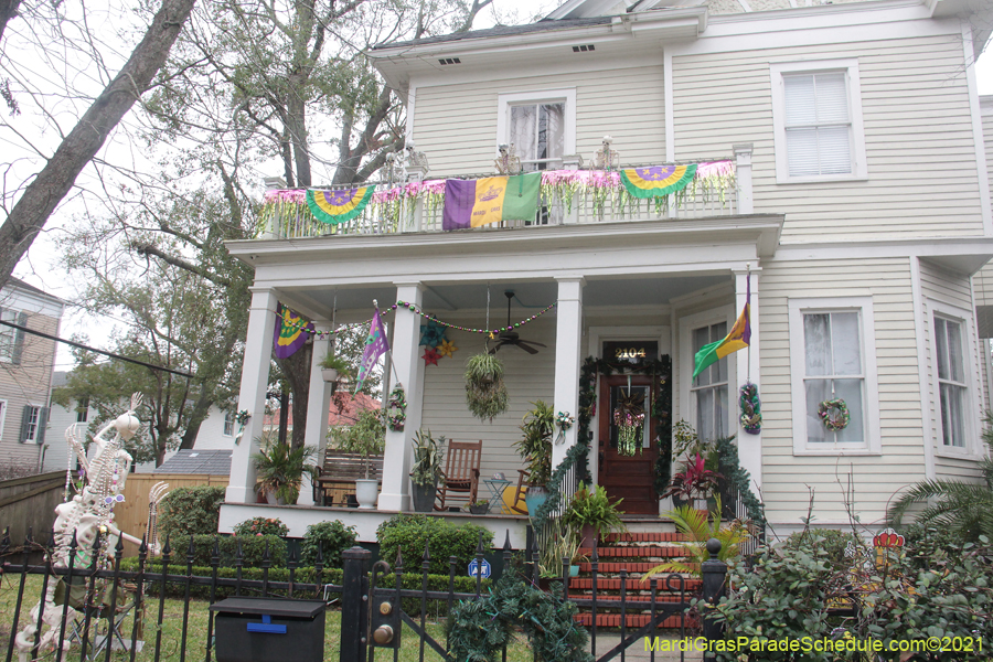 Krewe-of-House-Floats-02169-Uptown-2021