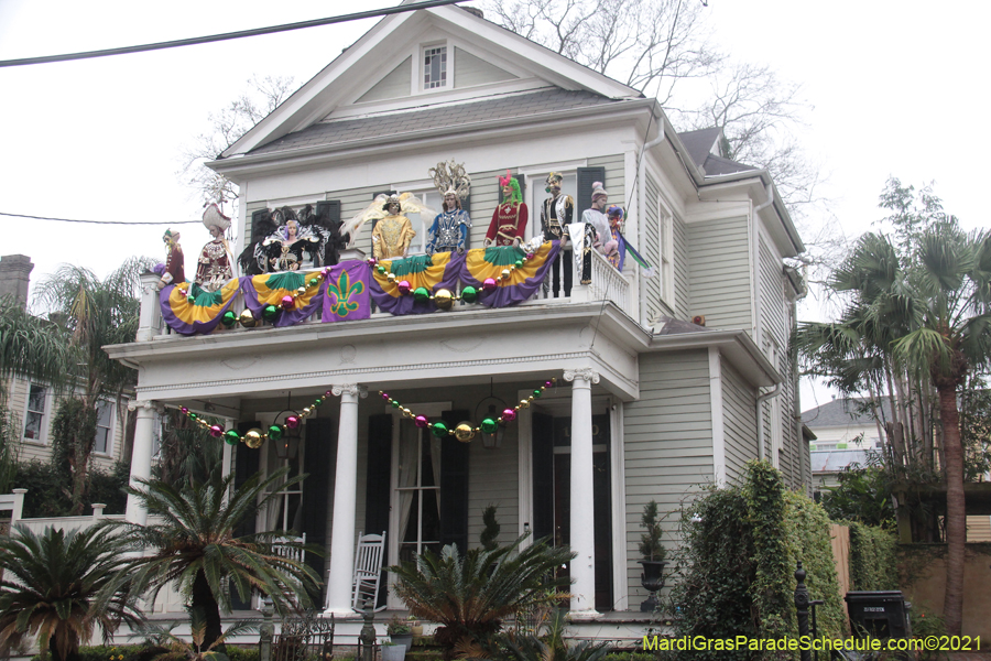 Krewe-of-House-Floats-02183-Uptown-2021