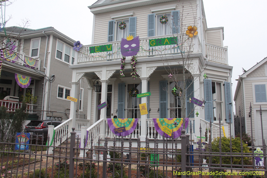 Krewe-of-House-Floats-02215-Uptown-2021