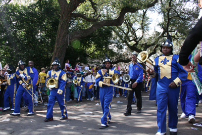 2008-Krewe-of-Iris-New-Orleans-Mardi-Gras-Parade-0202