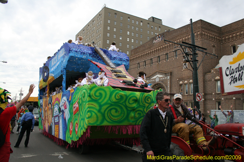 2009-Krewe-of-Iris-presents-On-the-Road-Again-Mardi-Gras-New-Orleans-0115