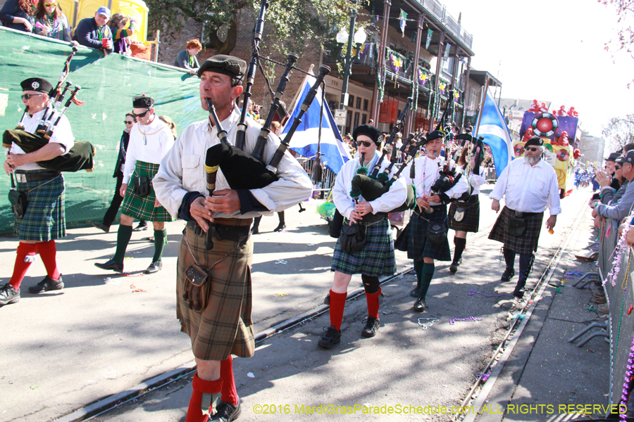 2016-le-Krewe-of-Iris-009458