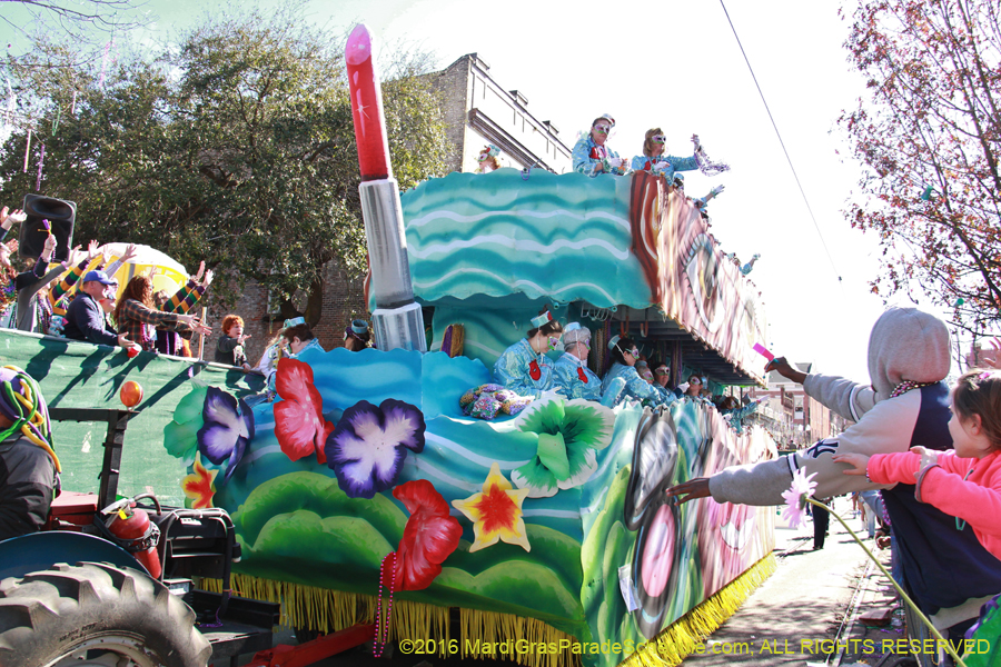 2016-le-Krewe-of-Iris-009543