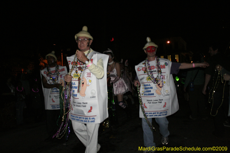 Krewe-du-Vieux-Mardi-Gras-French-Quarter-New-Orleans-2009-0296