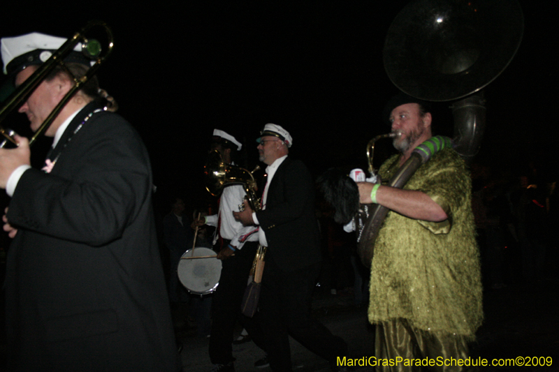 Krewe-du-Vieux-Mardi-Gras-French-Quarter-New-Orleans-2009-0306