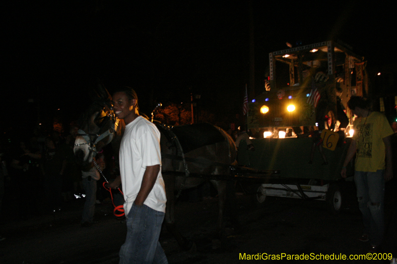 Krewe-du-Vieux-Mardi-Gras-French-Quarter-New-Orleans-2009-0324