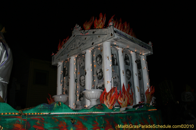 Krewe-du-Vieux-2010-1735