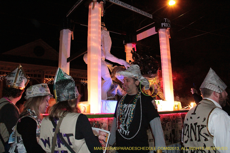 2013-Krewe-du-Vieux-1114