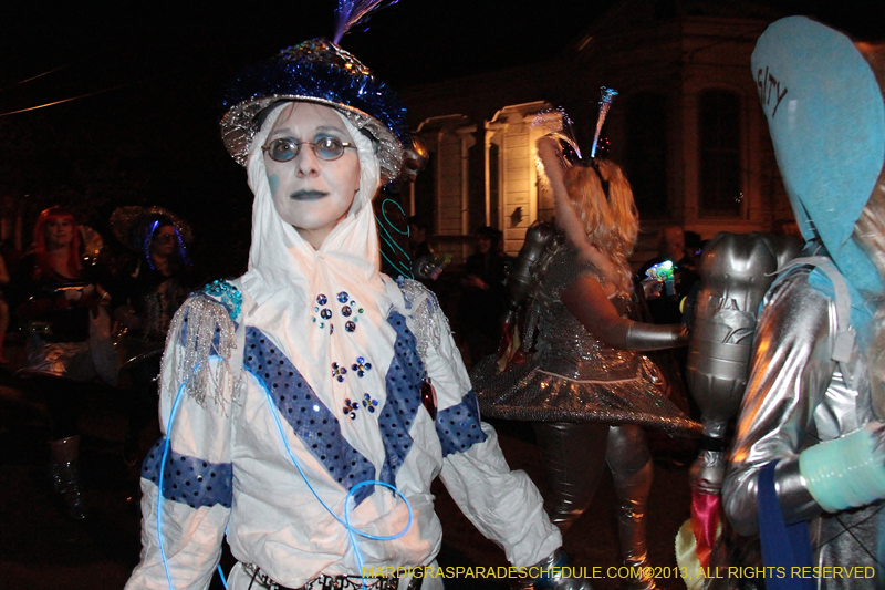 2013-Krewe-du-Vieux-1145