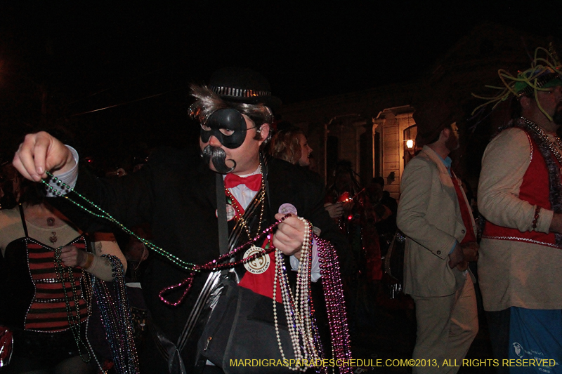 2013-Krewe-du-Vieux-1211