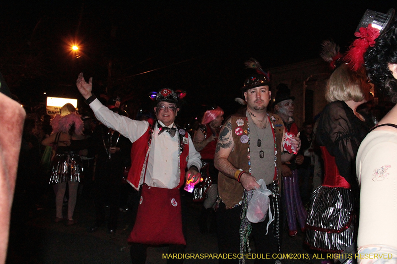 2013-Krewe-du-Vieux-1212