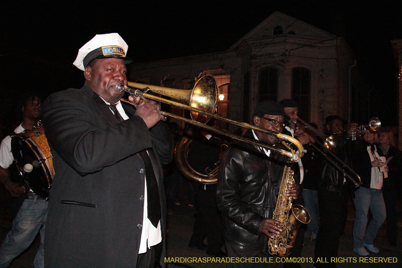 2013-Krewe-du-Vieux-1239